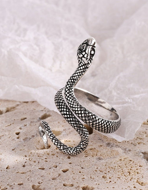 Load image into Gallery viewer, Snake Design Ring - Idealic life
